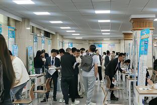 ?湖人落选秀霍奇在发展联盟20投13中&7记三分爆砍新高35分